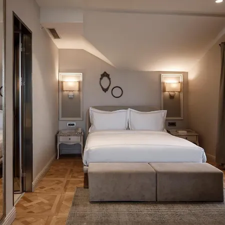 Lazzoni מלון 5*