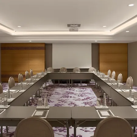 Lazzoni Szálloda 5*
