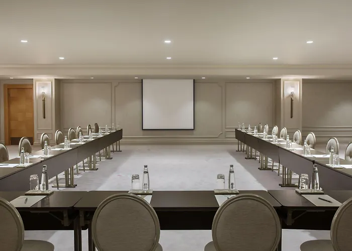 Отель Lazzoni Стамбул