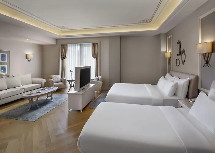 Отель Lazzoni 5*