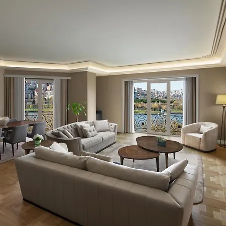 Lazzoni Hotel 5*