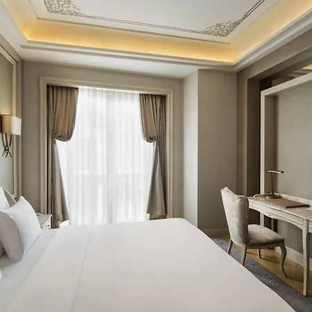 Отель Lazzoni Стамбул