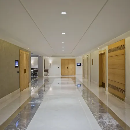 Lazzoni Отель 5*